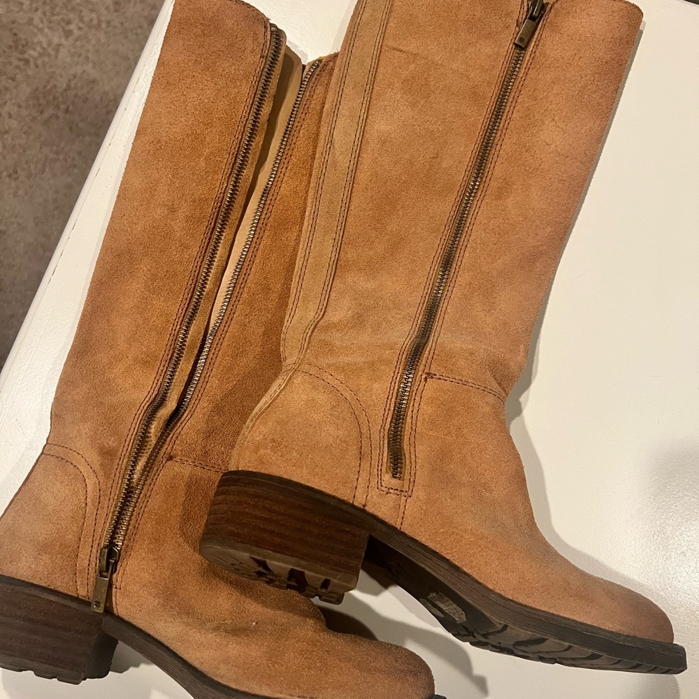 Lucky Brand Tan Heeled Boots with Elastic Panels